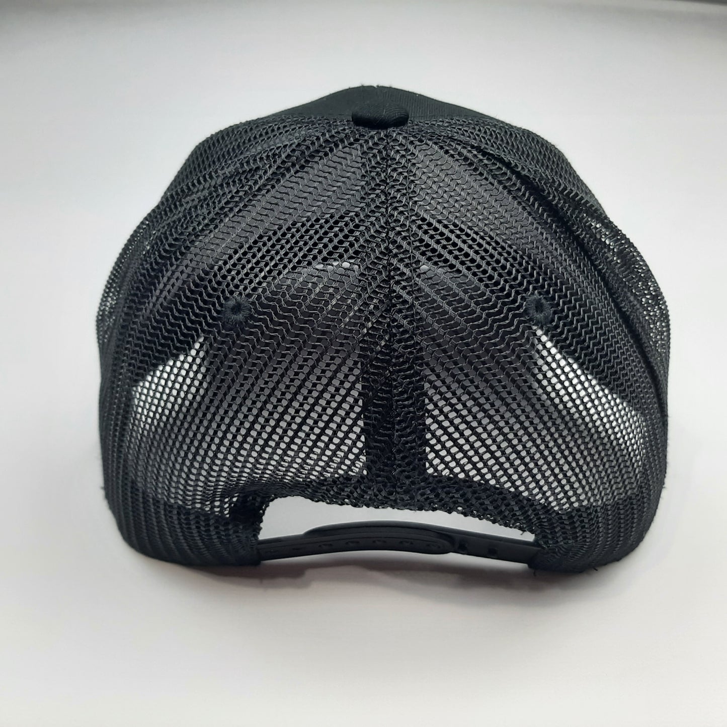 Vineyard Vines Embroidered Patch Black Mesh Snapback 6 Panel Cap Hat