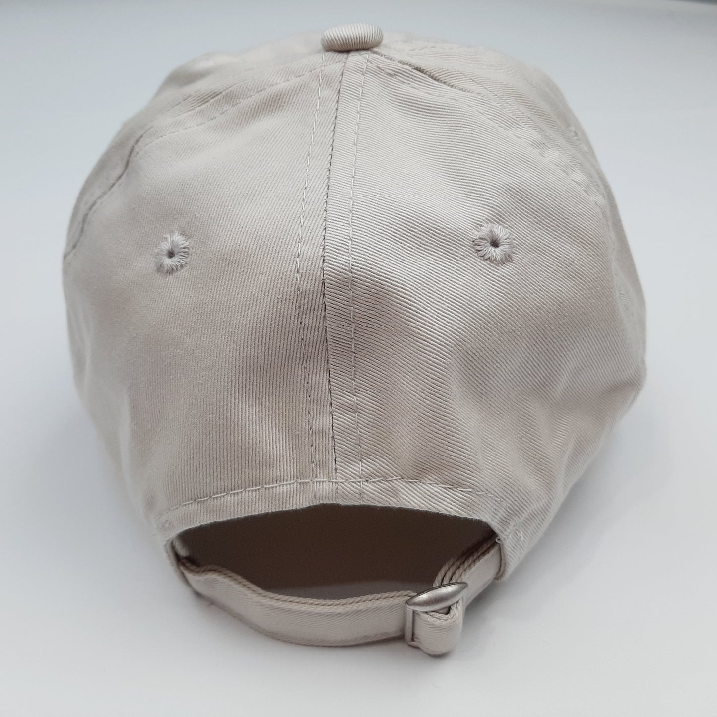 Vineyard Vines Embroidered Patch Beige 100% Cotton 6 Panel Cap Hat Adjustable Buckle