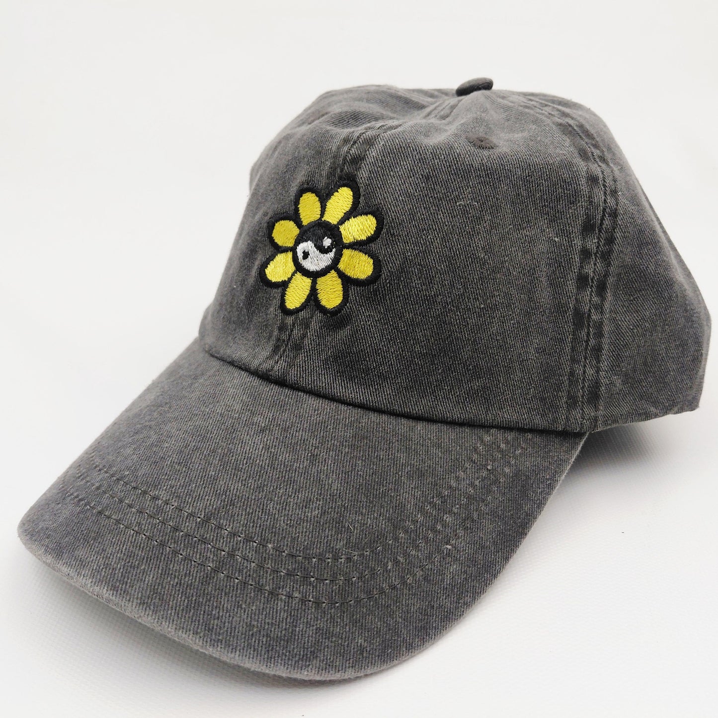 Yin Yang Flower Embroidered Adjustable Cotton Baseball Cap Hat