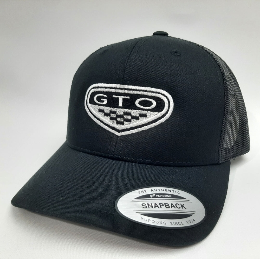 Pontiac GTO curved bill embroidered mesh snapback cap hat black