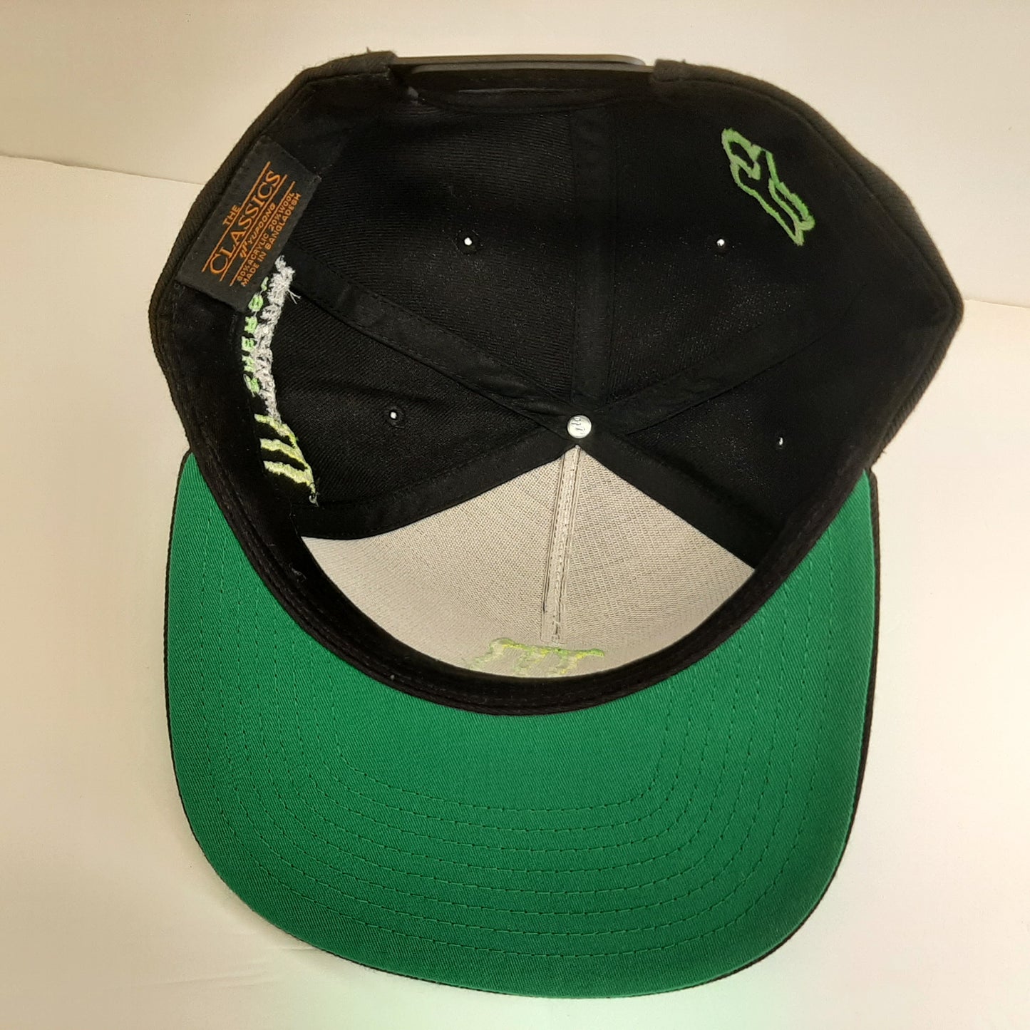 Monster Energy Yupoong Flat Bill Snapback Solid Black Cap Hat Embroidered