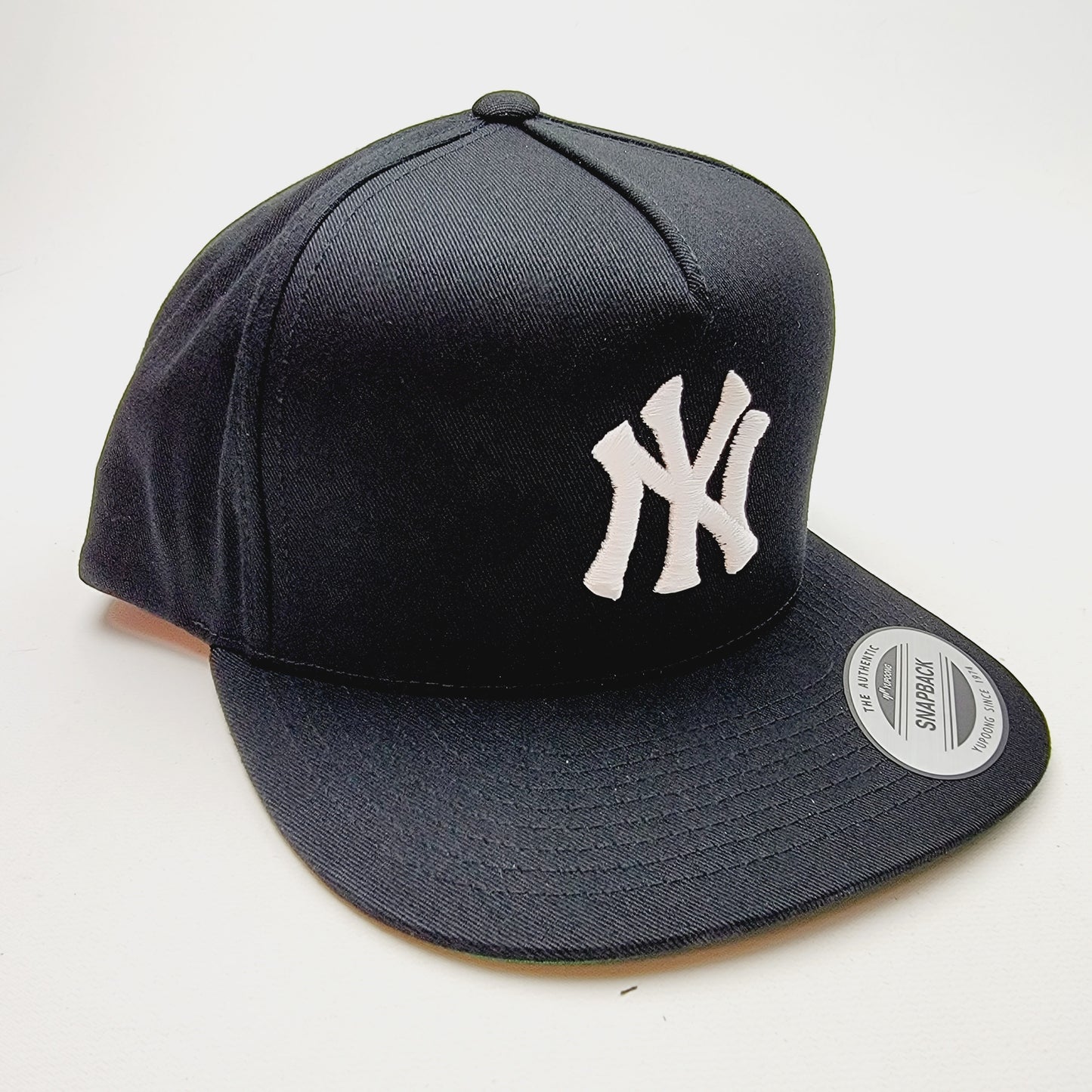 New York Yankees Flat Bill Trucker Full Cover Snapback Cap Hat Black